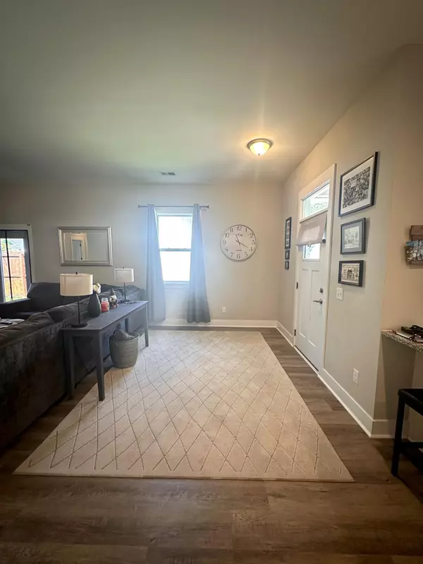 Huger, SC 29450,436 Sablewood Dr