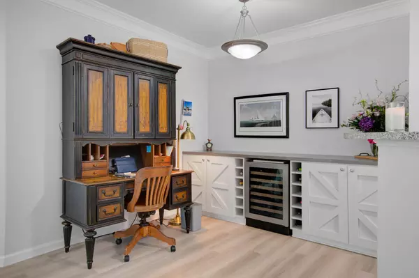 Mount Pleasant, SC 29466,1300 Park West Blvd #105