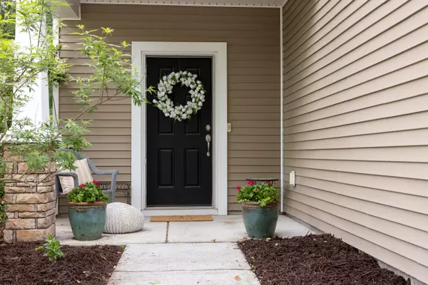 Johns Island, SC 29455,1527 Thoroughbred Blvd