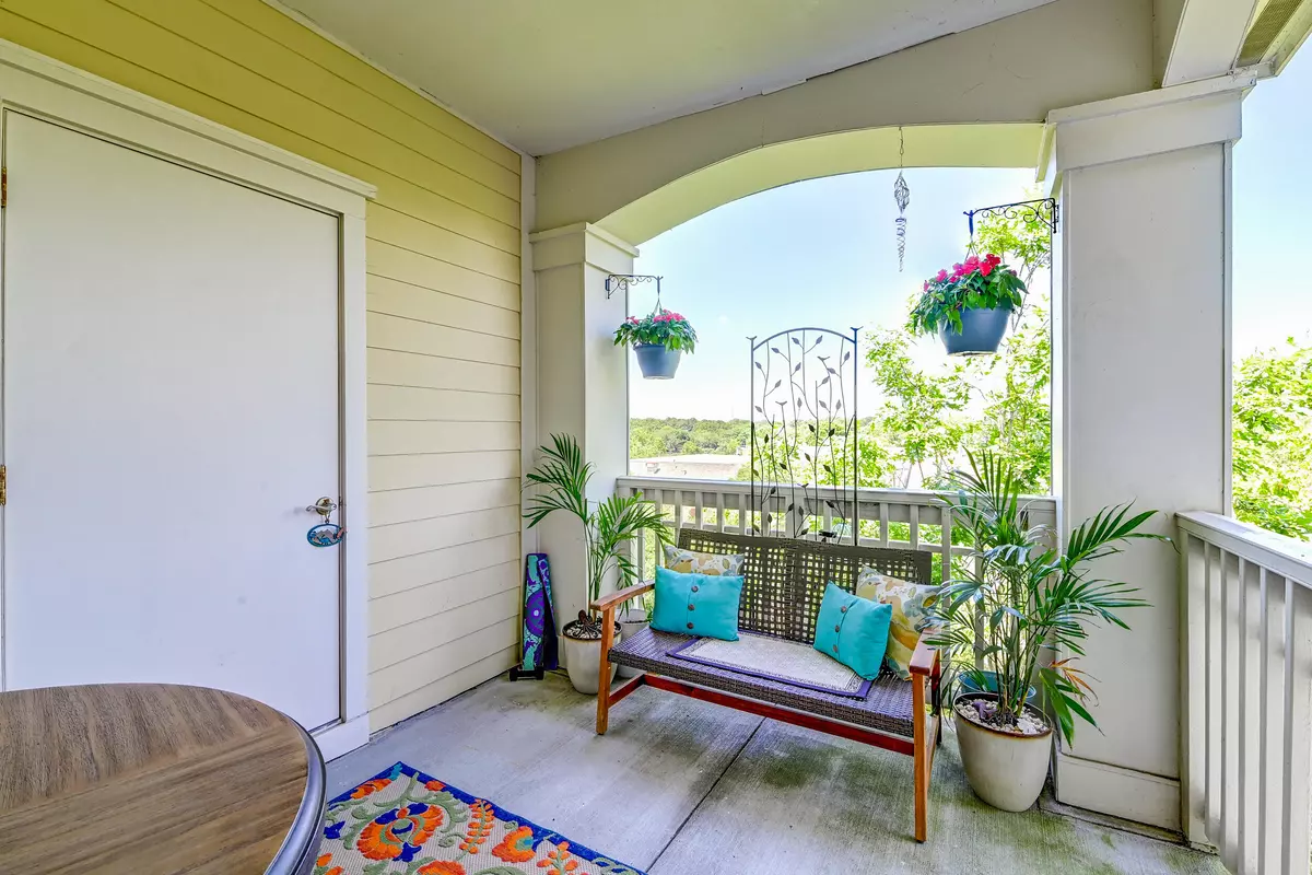 Charleston, SC 29414,2244 Ashley Crossing Dr #334