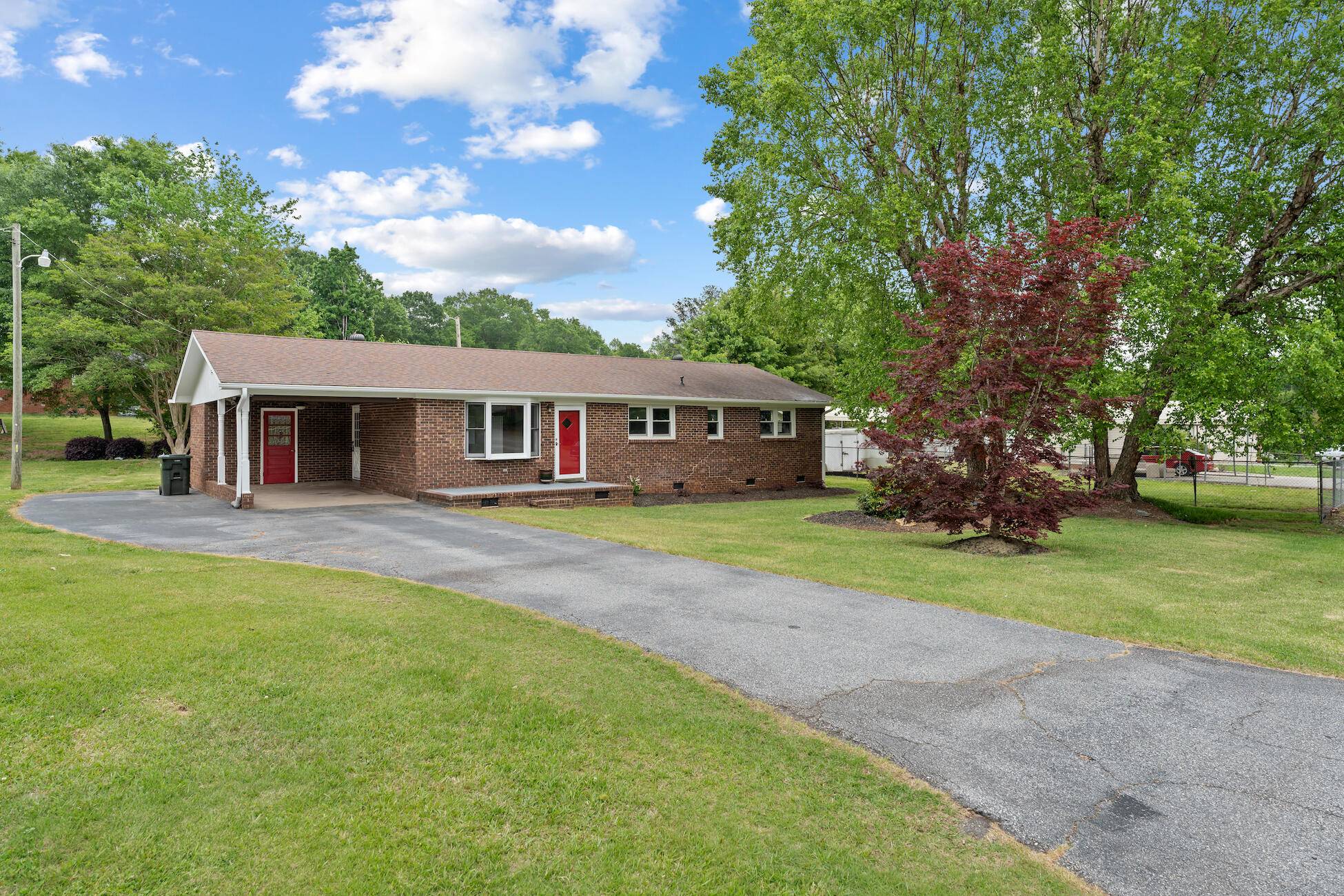 Easley, SC 29640,103 Ruth Dr