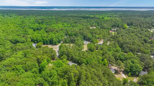 Santee, SC 29142,0 Pinewood Drive