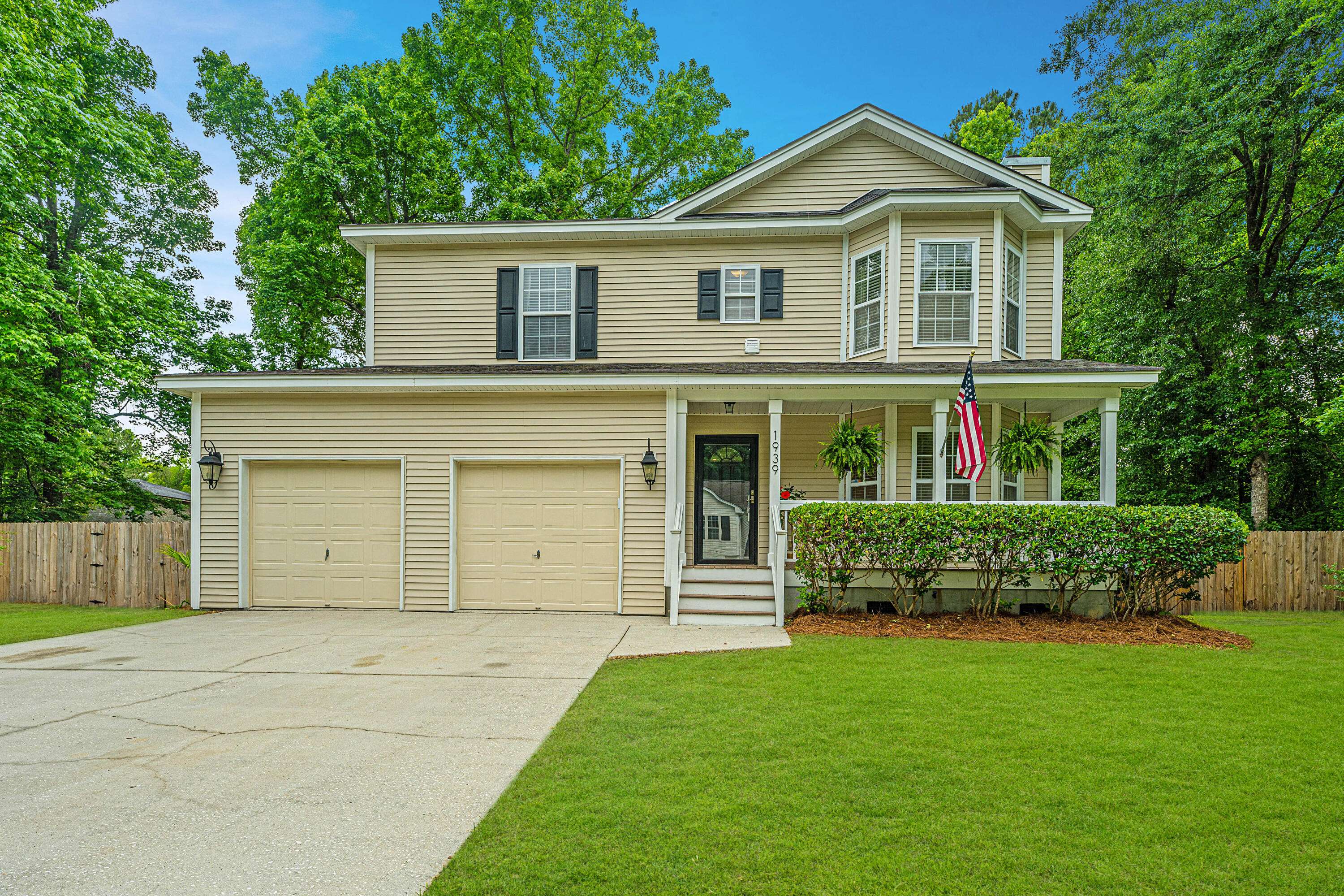 1939 High Meadow St, Johns Island, SC 29455