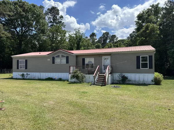 470 Old River Rd, Elloree, SC 29047