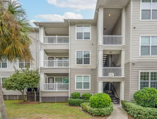 Charleston, SC 29412,700 Daniel Ellis Dr #3205