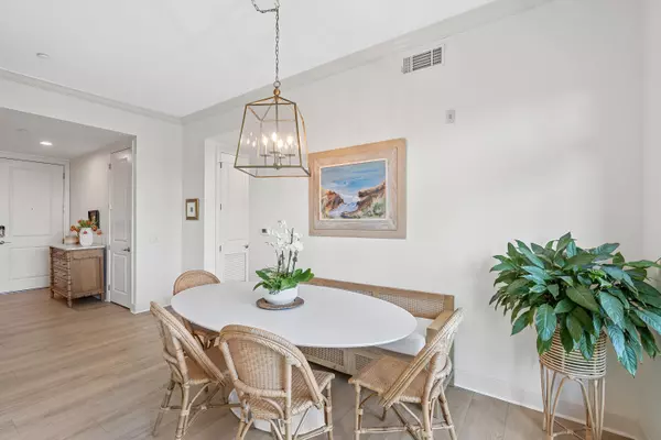 Charleston, SC 29492,145 Pier View St #303