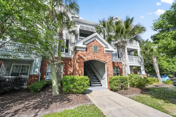 45 Sycamore Ave #425, Charleston, SC 29407