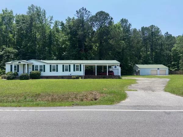 2833 Wire Rd, Saint George, SC 29477