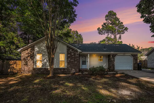 129 Pipestone Dr, Summerville, SC 29485