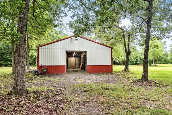 Bonneau, SC 29431,133 Erb Antny Ln