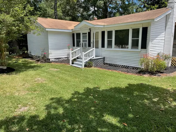 1532 Main St, Bonneau, SC 29431