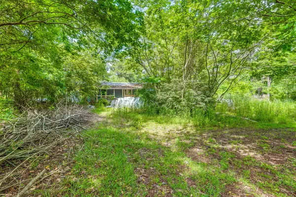 Summerton, SC 29148,1384 Tom Charles Road