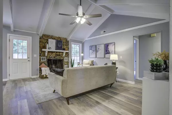 Goose Creek, SC 29445,406 Hunt Ct