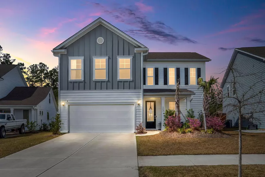 342 Long Pier St, Summerville, SC 29486