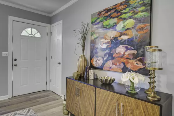 Summerville, SC 29483,202 Warington St