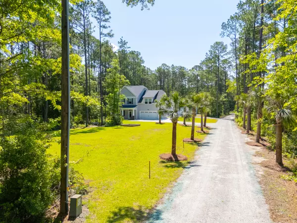 Mcclellanville, SC 29458,9961 Randall Rd