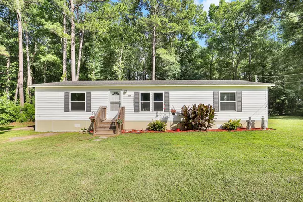 224 Water St, Summerville, SC 29483