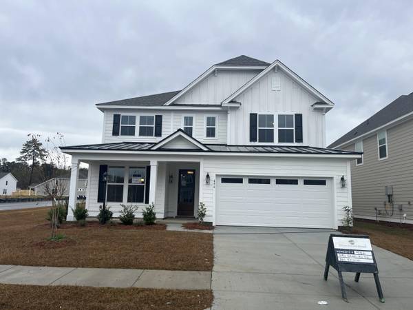 496 Eagleview Dr, Moncks Corner, SC 29461