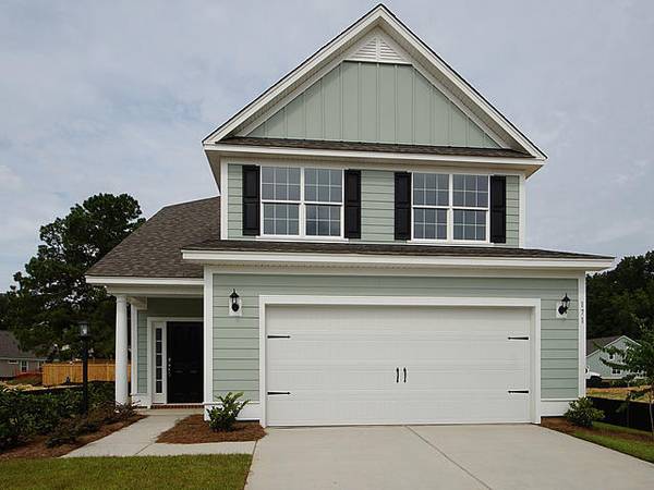 486 Eagleview Dr, Moncks Corner, SC 29461