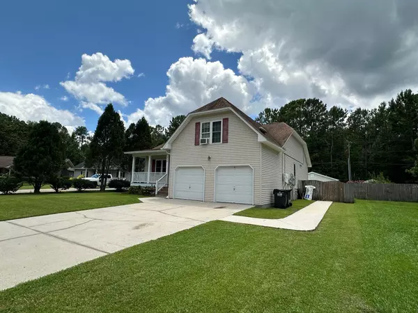 Summerville, SC 29483,216 Mohican Cir