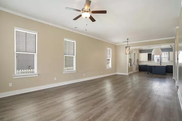 Hanahan, SC 29410,2015 Codorus Ln