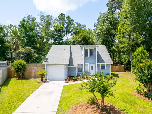 90 Glebe Rd, Summerville, SC 29485