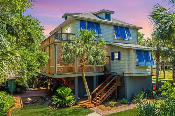 301 E Huron Ave, Folly Beach, SC 29439