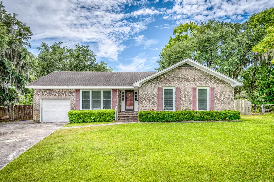 11 Allison Ct, Charleston, SC 29407