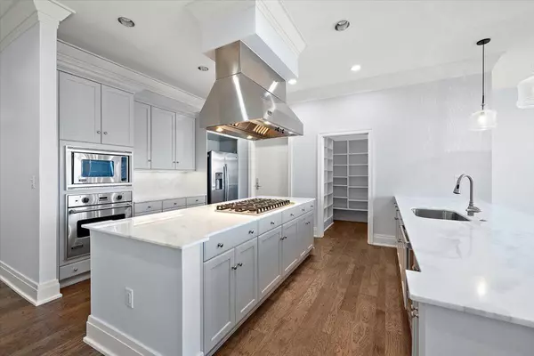 Mount Pleasant, SC 29464,252 Cooper River Dr