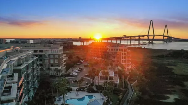 252 Cooper River Dr, Mount Pleasant, SC 29464