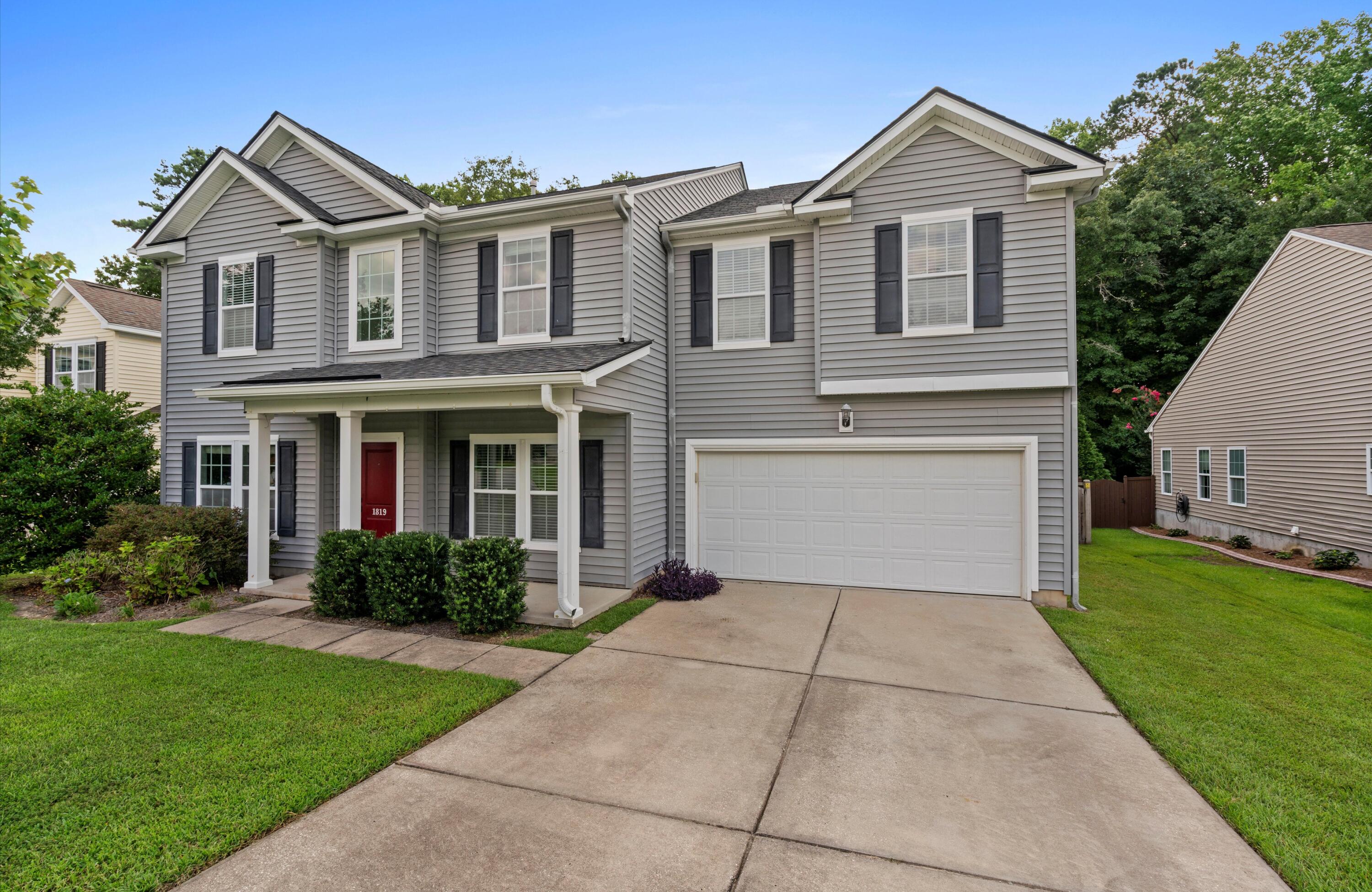 Hanahan SC Home for Sale $ 615,000,AgentOwned Realty