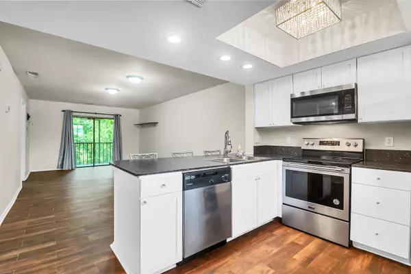 Charleston, SC 29414,2162 Bees Ferry Rd #G