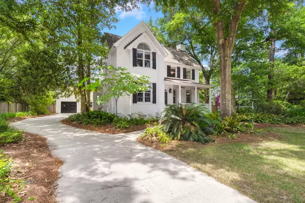 377 Sugar Cane Way, Mount Pleasant, SC 29464