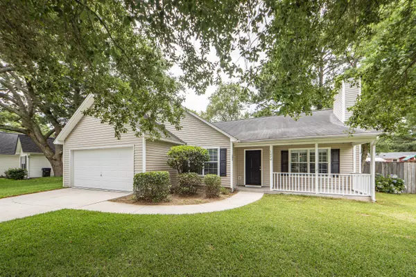 1070 Farmington Rd, Charleston, SC 29412