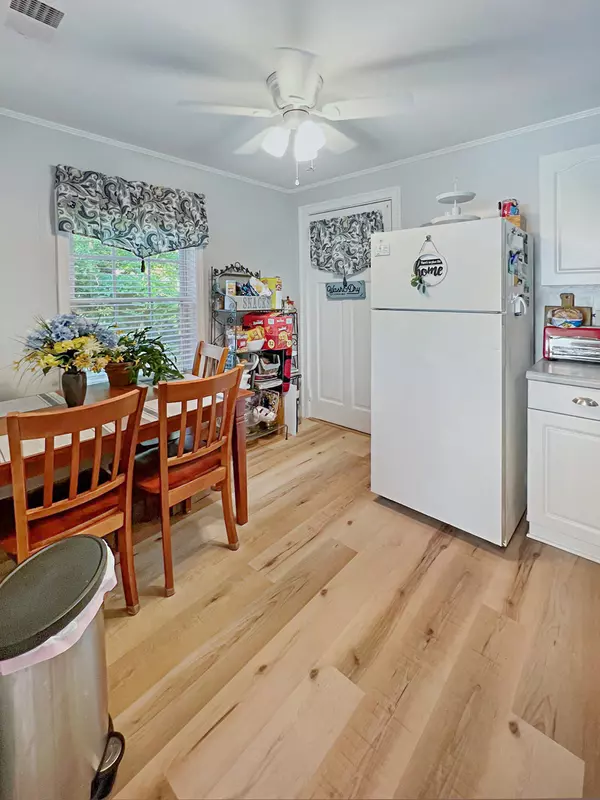 Saint George, SC 29477,205 Behling St