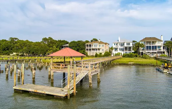 Folly Beach, SC 29439,9 Red Sunset Ln