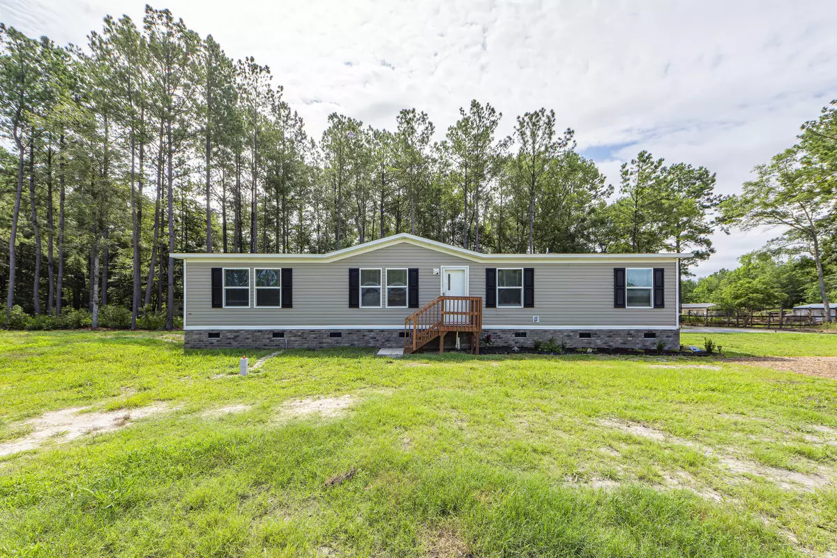 Moncks Corner, SC 29461,724 Kuffel Ln
