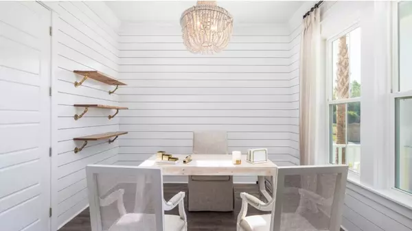 Summerville, SC 29486,223 Witherspoon St