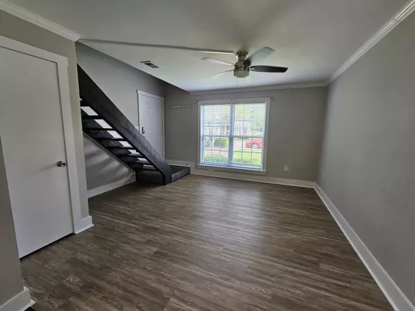 Charleston, SC 29414,2494 Etiwan Ave #7-E