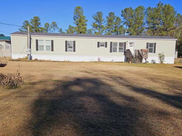 1349 Barracada Rd, Walterboro, SC 29488