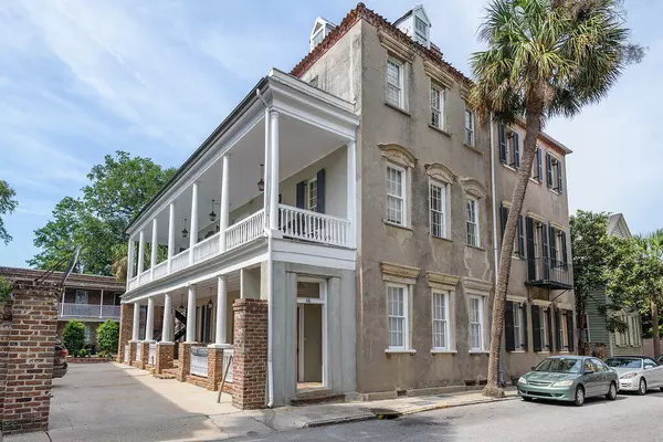 46-50 Queen St, Charleston, SC 29401