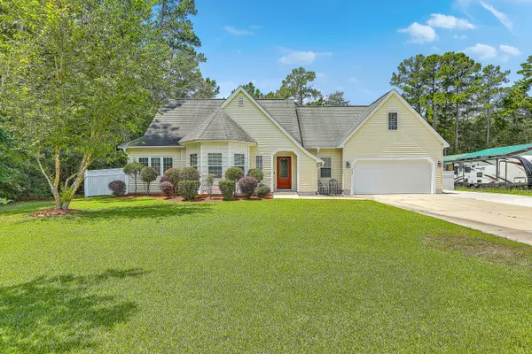 129 Allspice Dr, Summerville, SC 29483