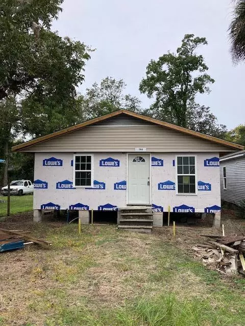 1946 Clements Ave, North Charleston, SC 29405