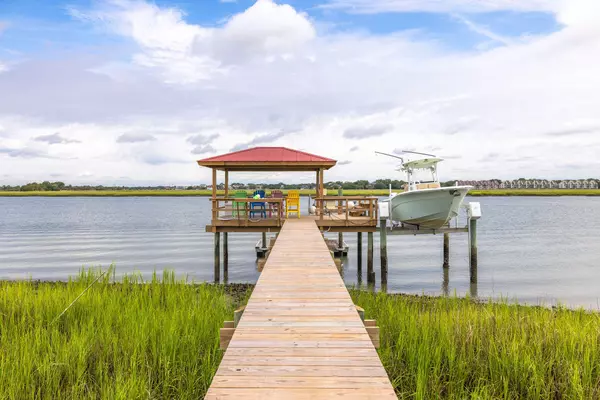 Folly Beach, SC 29439,220 E Huron Ave