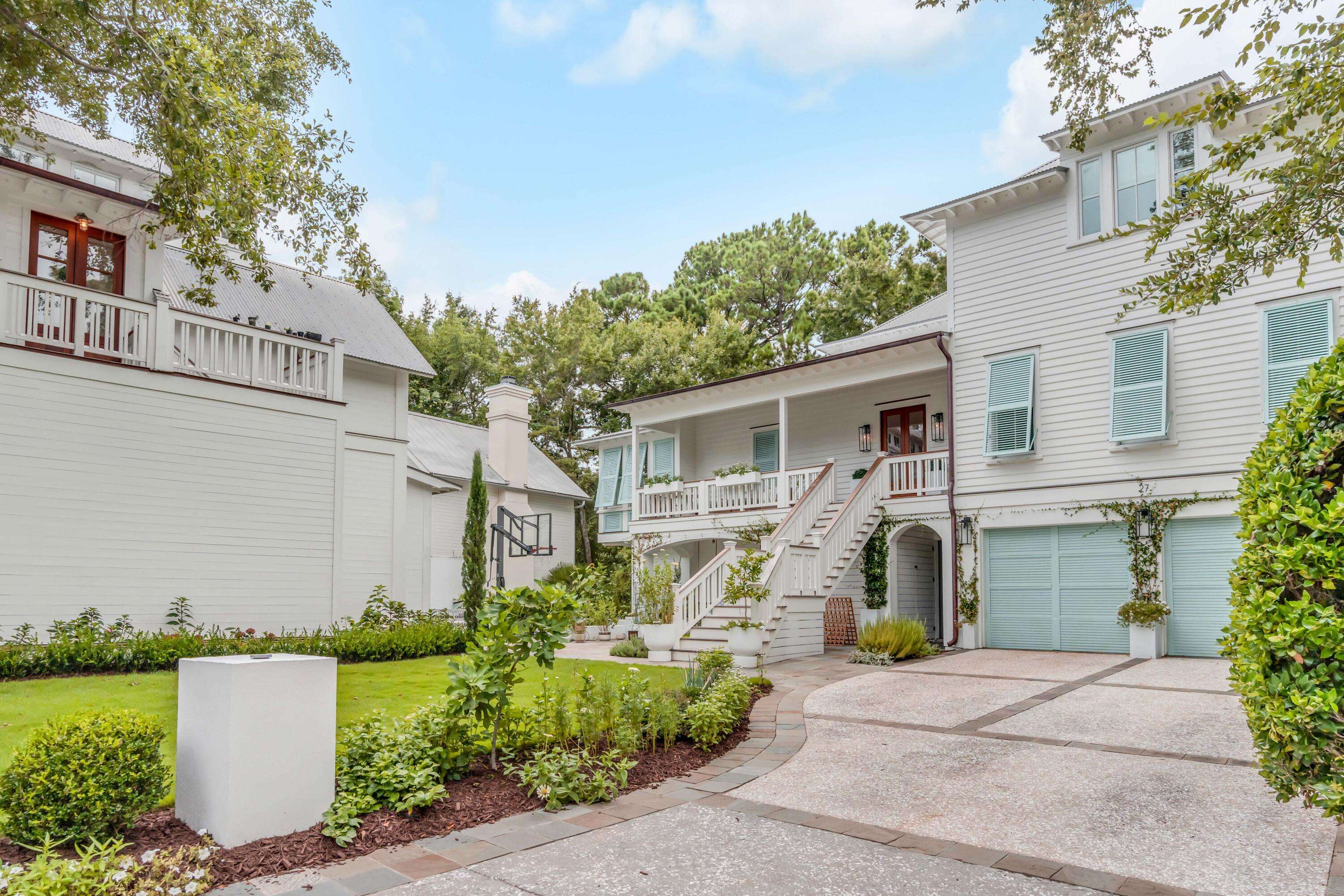 Mount Pleasant, SC 29464,27 Hopetown Rd