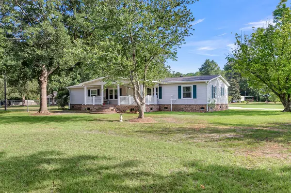 273 Harvest Rd, Moncks Corner, SC 29461