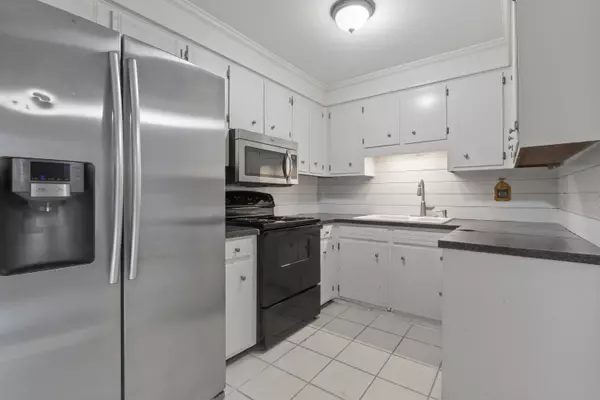 Goose Creek, SC 29445,107 Bassett Ct