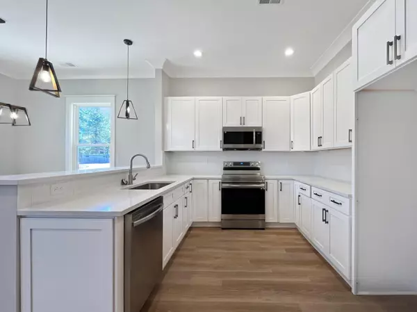 Summerton, SC 29148,1096 Refuge Way