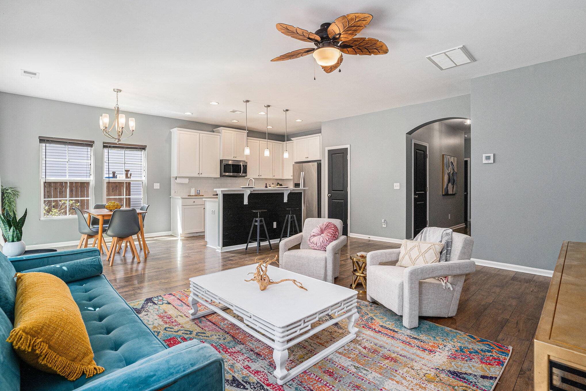 Summerville, SC 29483,208 Pavilion St