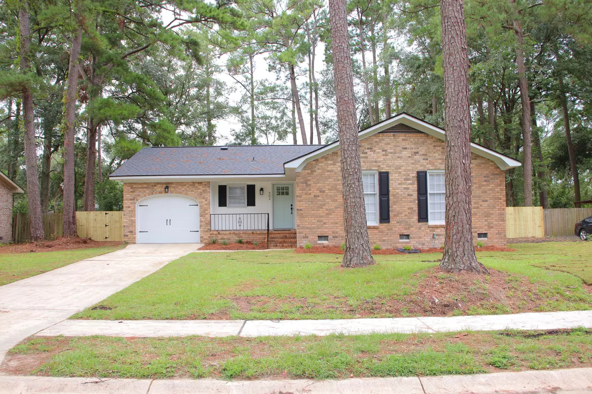 Summerville, SC 29485,302 Summercourt Dr